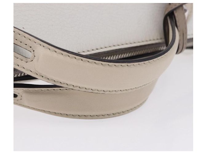 Borsa a Spalla FENDI in Pelle Bianco Argento Auth bs36311A - vista 8