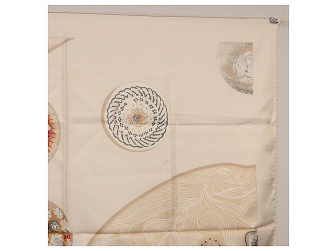 Hermès HERMES Carré 90 Foulard en soie Beige Auth ki6723M - vue 15