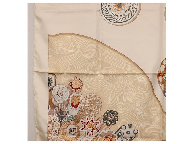 Hermès HERMES Carré 90 Foulard en soie Beige Auth ki6723M - vue 5