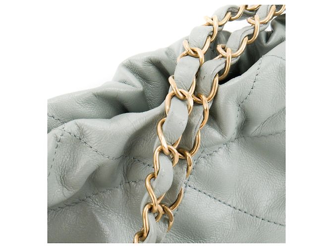 CHANEL - Borsa a tracolla Chanel 22 in pelle stropicciata blu/grigio - vista 8