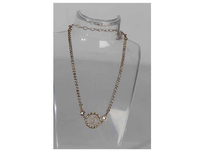 Gabrielle Collana Choker CC 2023 placcata oro Chanel - vista 5