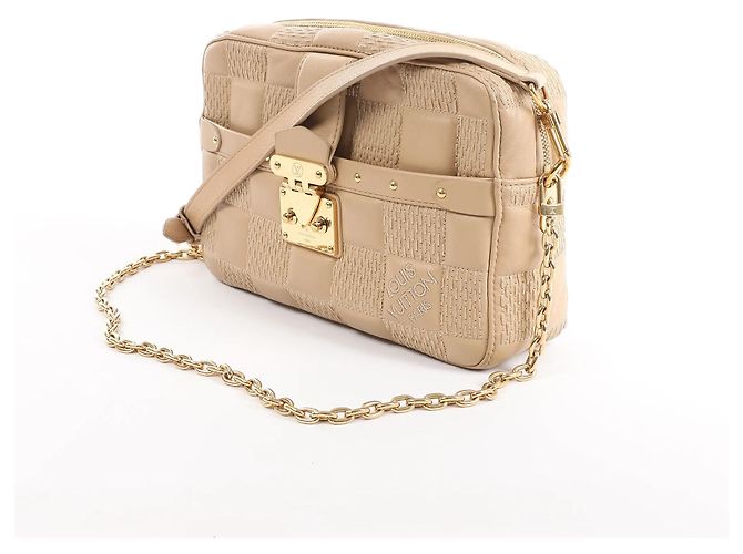 Louis Vuitton Troca MM Damier Quilt Crossbody Bag in Beige M59111 - view 2