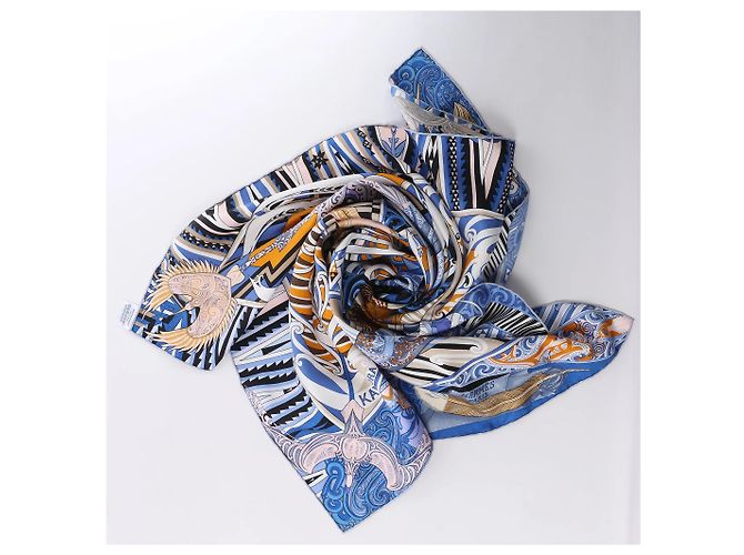 Carré 90 Hermès "Kawaora" in seta blu - vista 16