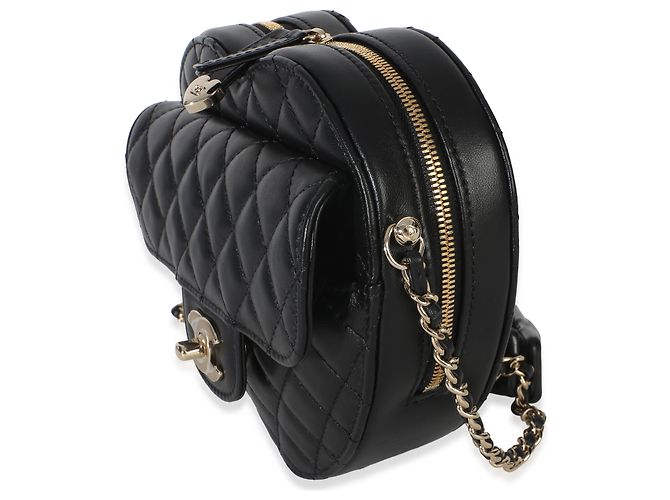 Gabrielle Borsa Chanel Black Quilted Lambskin CC In Love Heart Nero - vista 3