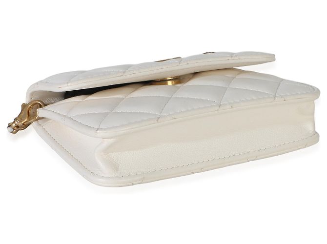 Gabrielle Clutch Chanel White Quilted Lambskin Pearl Crush Con Catena Bianco - vista 6
