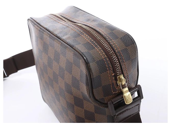 Borsa a tracolla Louis Vuitton Olav PM Damier Ebene N41442 Marrone - vista 3