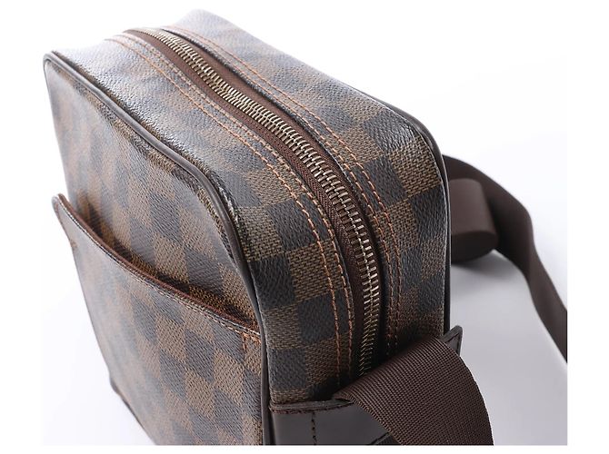 Borsa a tracolla Louis Vuitton Olav PM Damier Ebene N41442 Marrone - vista 5
