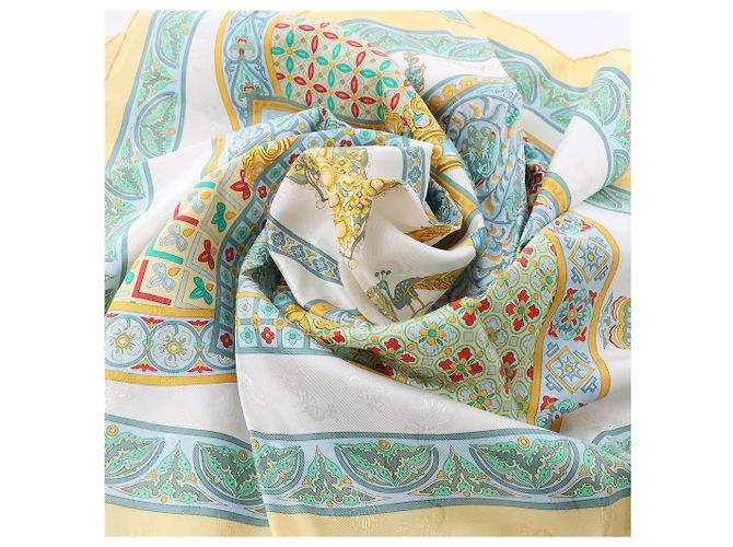 Foulard in seta Hermès Carré 90 "CIELS BYZANTINS" Giallo - vista 13