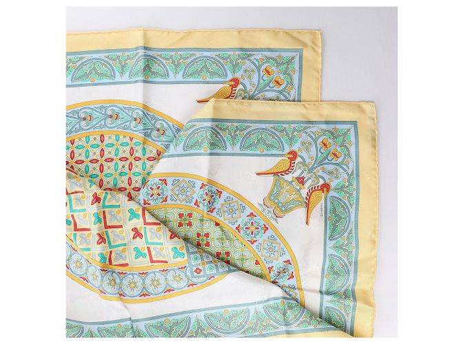 Foulard in seta Hermès Carré 90 "CIELS BYZANTINS" Giallo - vista 2