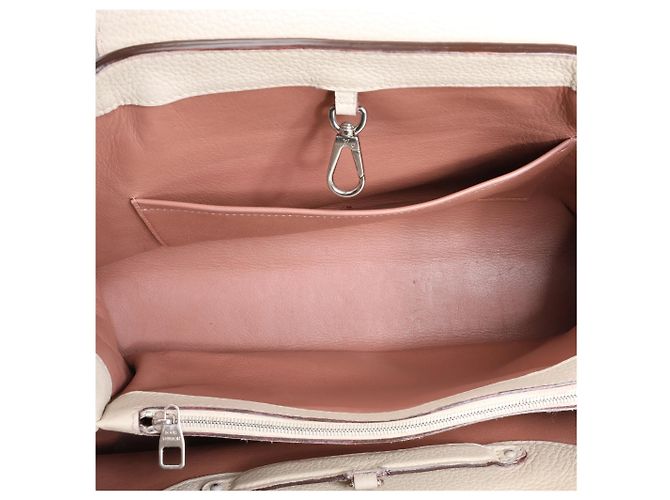 Borsa Louis Vuitton Capucines GM in pelle Taurillon beige - vista 10