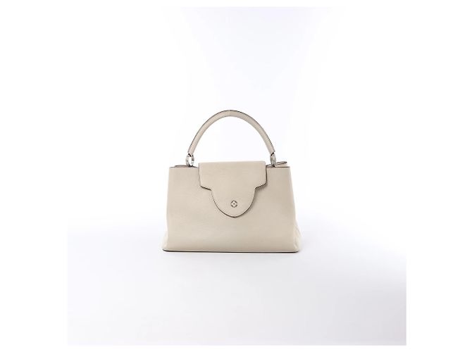 Borsa Louis Vuitton Capucines GM in pelle Taurillon beige - vista 13