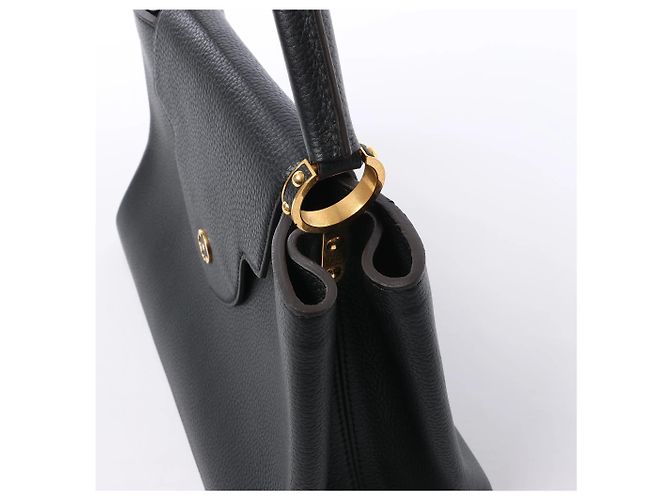 Borsa Louis Vuitton Capucines MM Parnassea in nero M48864 Rosa - vista 5