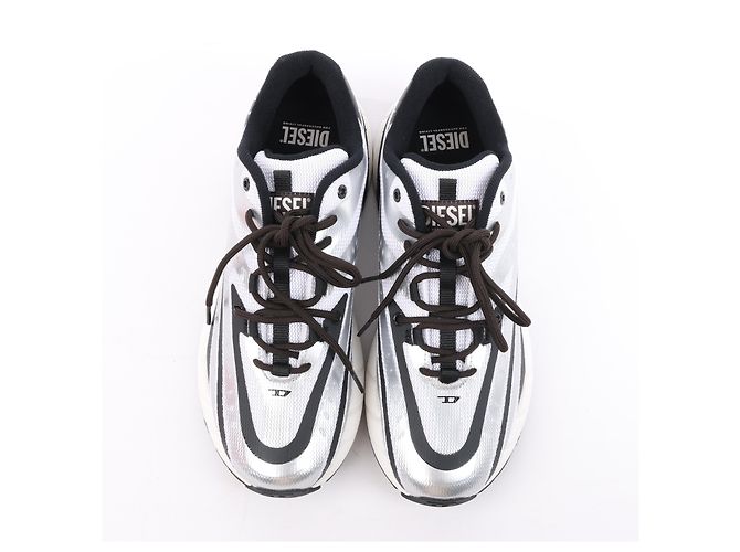 Baskets Diesel D-Airspeed Low-Striped en ripstop enduit Argent, Taille 43 EU Gris - vue 4
