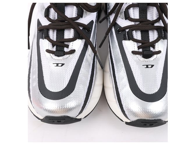 Baskets Diesel D-Airspeed Low-Striped en ripstop enduit Argent, Taille 43 EU Gris - vue 5