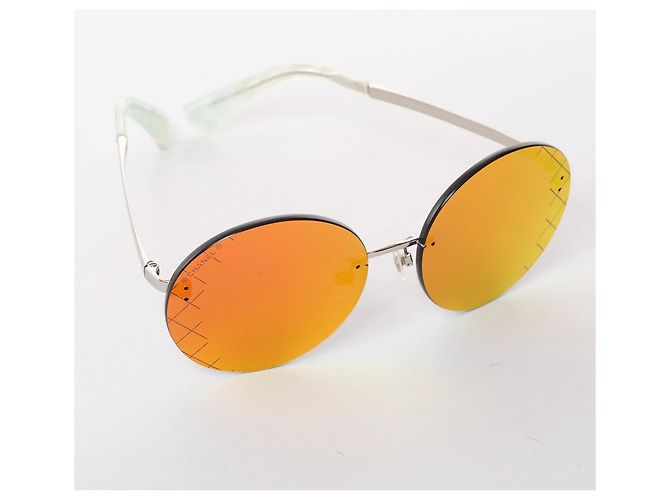 Gafas de Sol Chanel Mirrored en Rojo CH4216 Roja - vista 2