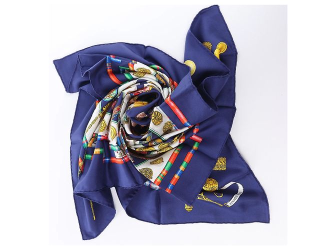 Foulard in seta Hermès Carré 90 "Petite main" blu navy - vista 15