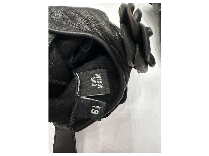 Timeless Chanel fingerlose Handschuhe aus schwarzem Lammleder mit Camellia Größe 6,5 Gebraucht - Ansicht 5