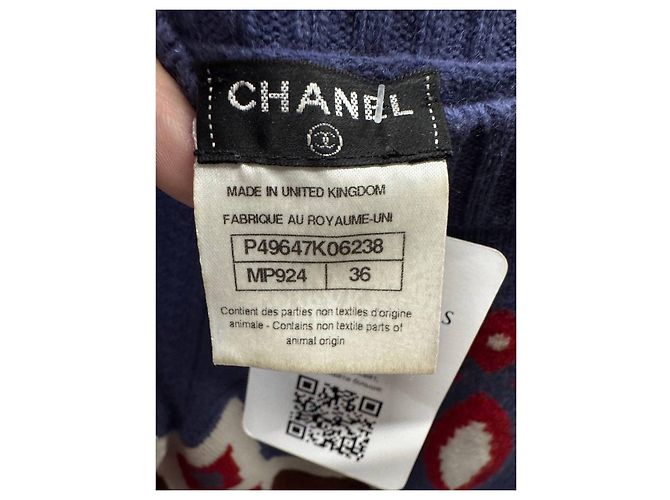 Timeless Bedruckter Kaschmir-Pullover Chanel Paris–Dallas 2014 Größe 36 Gebraucht - Ansicht 5