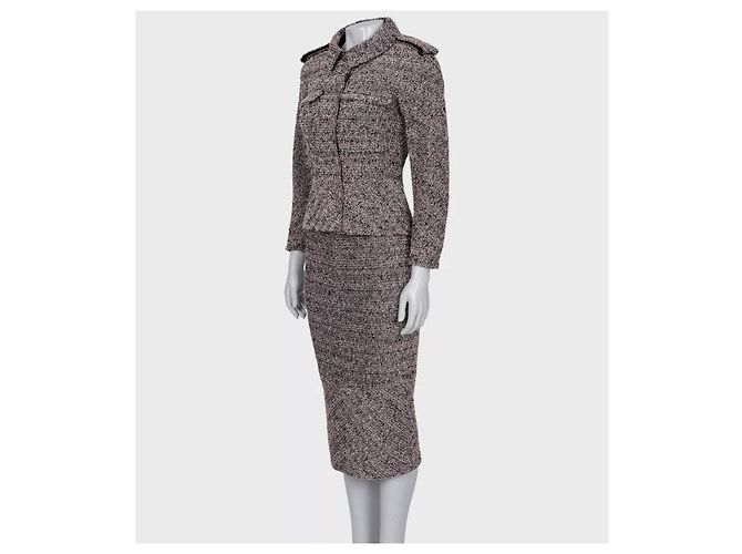 Timeless Completo giacca e gonna in lana bouclé Chanel 2016 Rosa Nero e Argento FR34 Usato - vista 2
