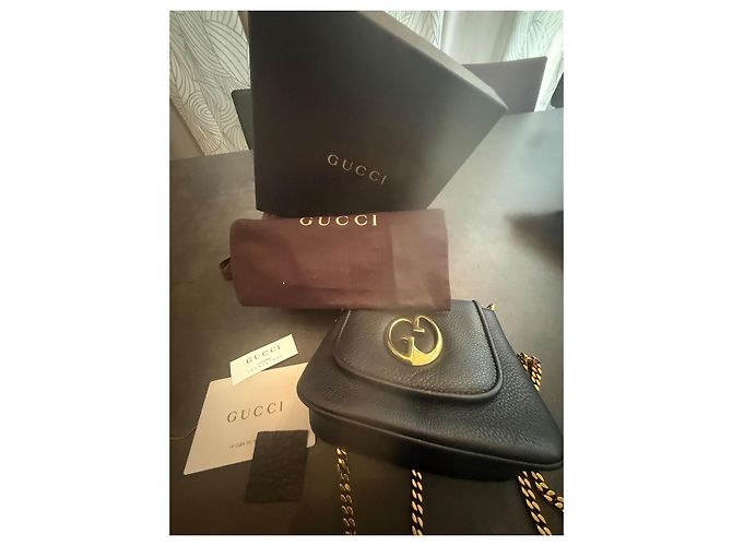 Bolso Bandolera Pequeño Gucci 1973 en Cuero Negro - vista 2