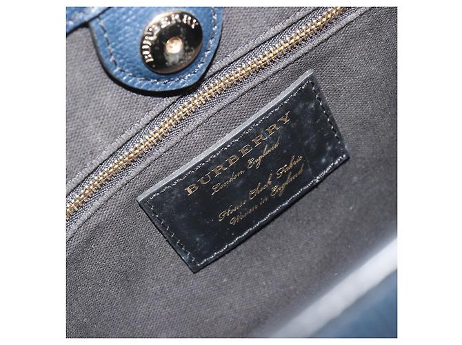 Burberry Banner in pelle e tela House Check Medium Blu navy - vista 6