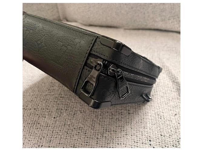 Louis Vuitton Handle soft trunk Noir - vue 15