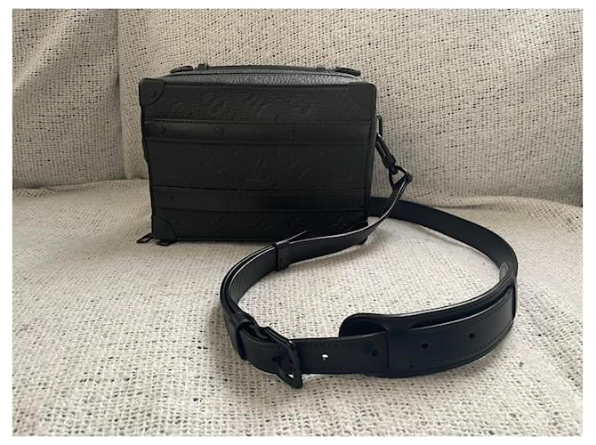 Louis Vuitton Handle soft trunk Noir - vue 18
