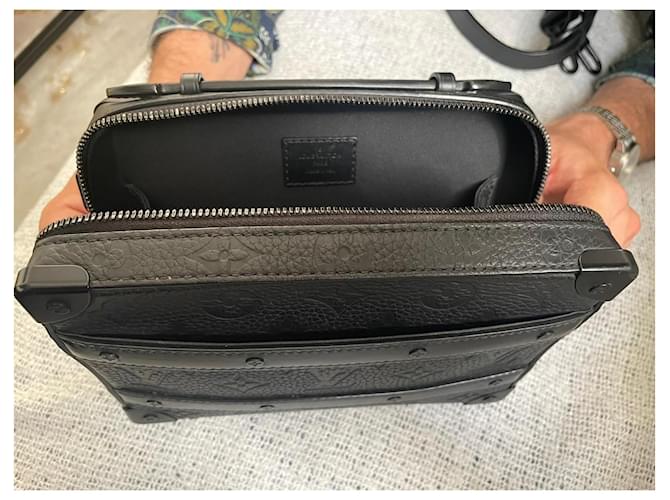 Louis Vuitton Handle soft trunk Noir - vue 19