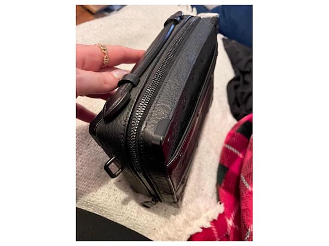Louis Vuitton Handle soft trunk Noir - vue 7
