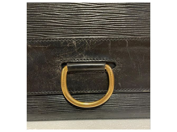 Louis Vuitton Pochette Epi in pelle nera Nero - vista 4