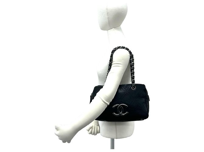 Borsa a tracolla tote Chanel Coco Mark in pelle di vitello Nero - vista 2