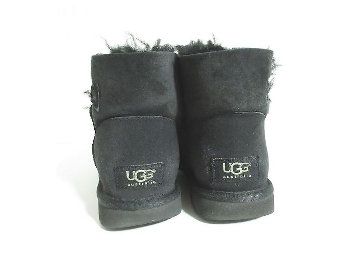 Autre Marque UGG MINI BAILEY BUTTON Lammfell Kurzstiefel Schwarz - Ansicht 3