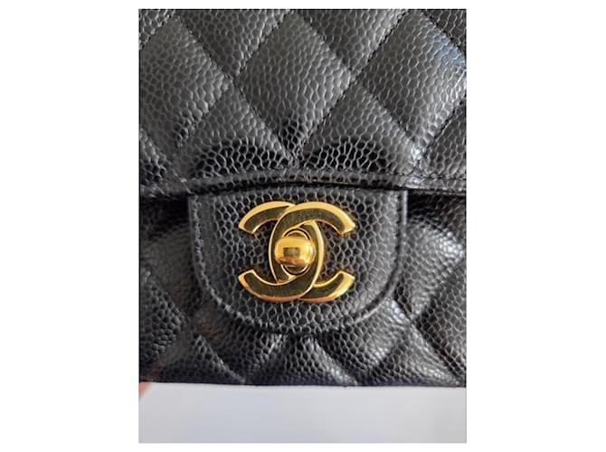 Timeless Chanel Classic Flap Medium Borsa Pelle Caviar Nera Nero - vista 4