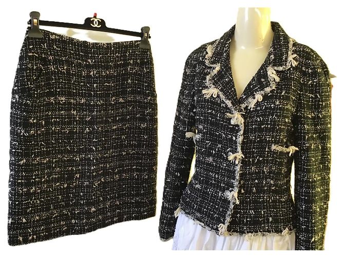 Timeless Conjunto de saia e casaco em tweed preto e branco Chanel - vista 2