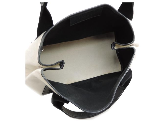 Everyday Borsa a tracolla Balenciaga Navy Cabas Small Nero Bianco - vista 6