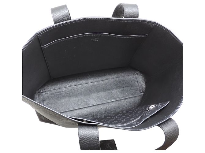 Borsa Louis Vuitton Cabas Voyage NV Nero - vista 6