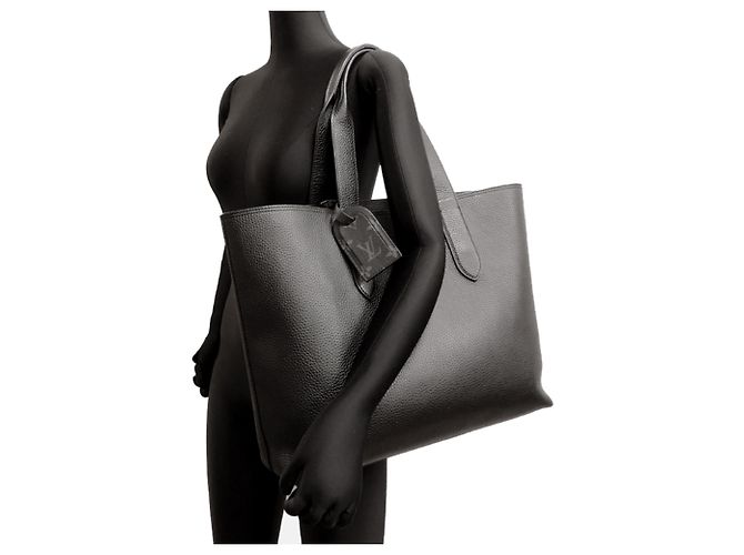 Borsa Louis Vuitton Cabas Voyage NV Nero - vista 9