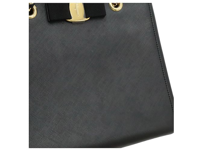 Salvatore Ferragamo Borsa Vara Bow in pelle nera Ferragamo Nero - vista 4