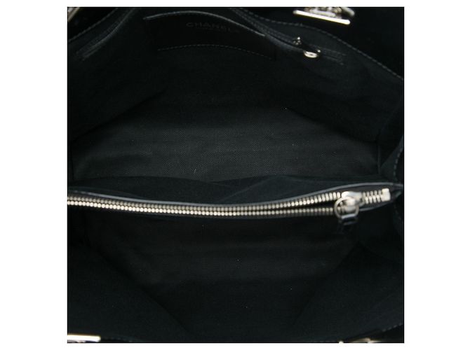 Tote Chanel Black CC Quilted Patent North South Nero - vista 4