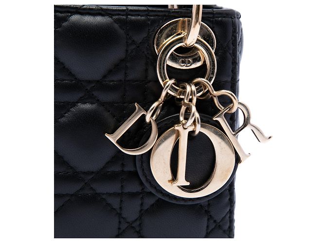 Lady Dior in micro agnello cannage nero di Dior - vista 5