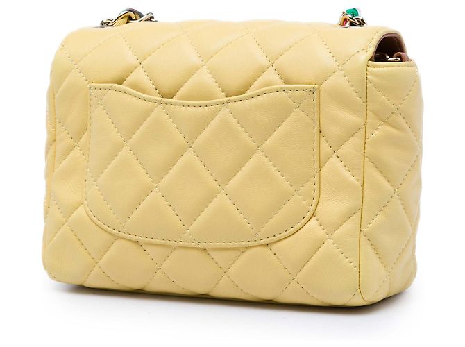 Chanel Giallo Small Quilted Lambskin Cocovado Ribbon Chain Flap - vista 2