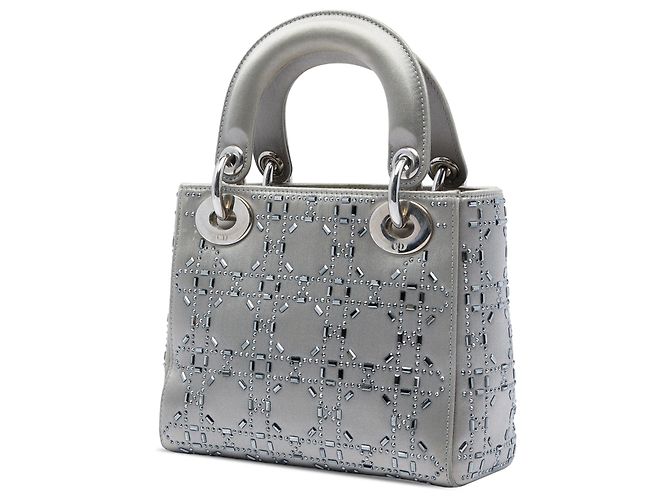 Lady Dior em cetim cinza mini com detalhes cannage e adornos de cristal Dior - vista 2