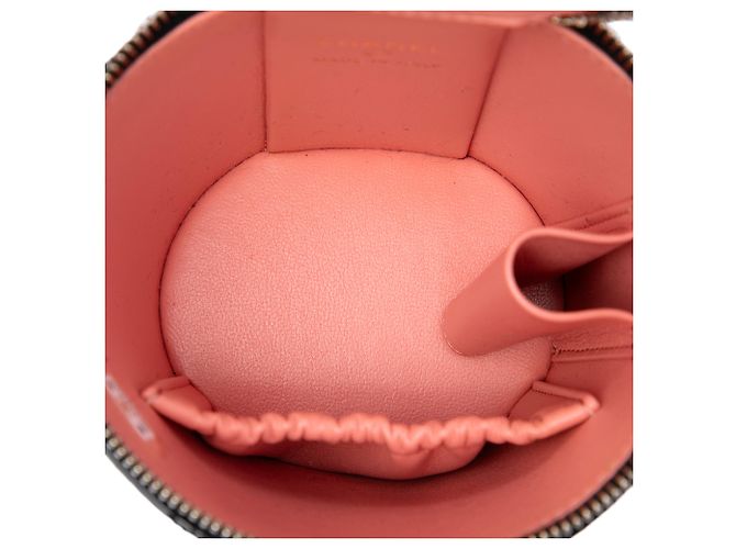 Vanity Neceser Chanel Afternoon Tea de charol acolchado negro con cadena - vista 4