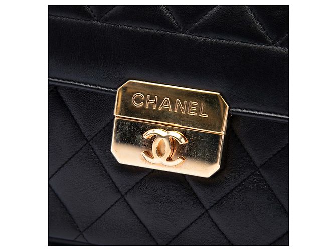 Chanel Black Large Lambskin Chic With Me Flap Nero - vista 5