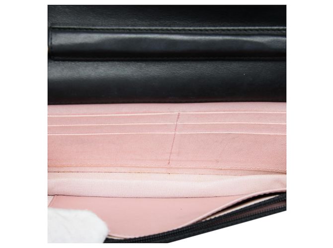 Chanel gesteppte schwarze Lammhaut-Wallet On Chain mit Wappen - Ansicht 4