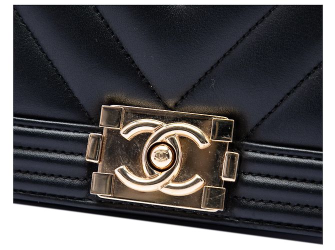 Chanel Black Mini Chevron Lambskin Boy Flap Nero - vista 5
