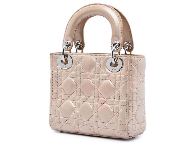 Lady Dior Cannage in agnello iridescente rosa mini di Dior - vista 2