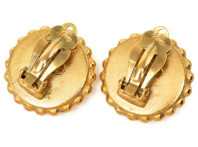 Orecchini Chanel Gold CC placcati oro e smalto rotondo con clip D'oro - vista 2