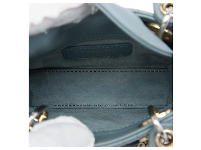 Lady Dior in micro pelle di agnello cannage blu di Dior Blu chiaro - vista 4