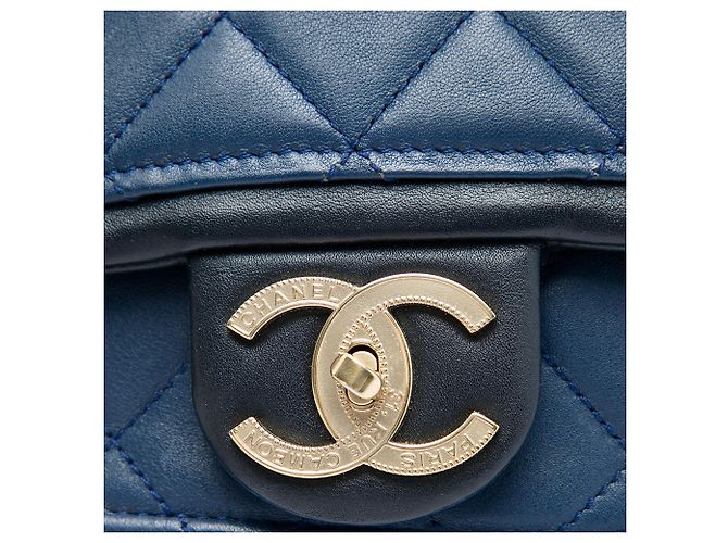 Chanel Blue Mini Square Calfskin Graphic Flap Azul - vista 5